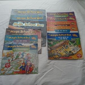 The Magic School Bus Book Set LOT OF 12. USED, PLAY CONDITION VINTAGE